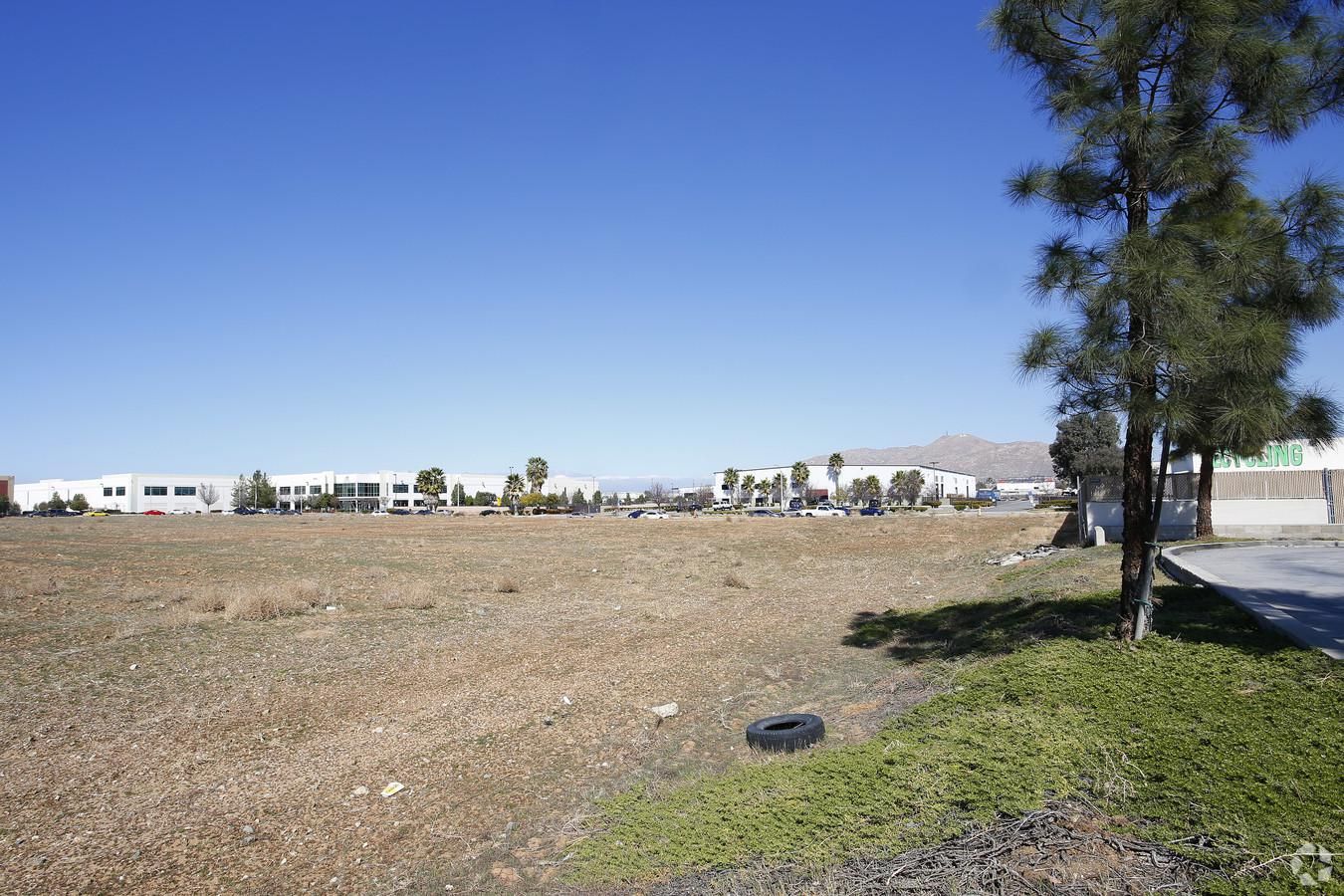Industrial Property For Lease photo 4