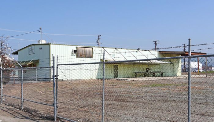 Warehouse Space for Rent at 131 W Orange Ave Porterville, CA 93257 - #4