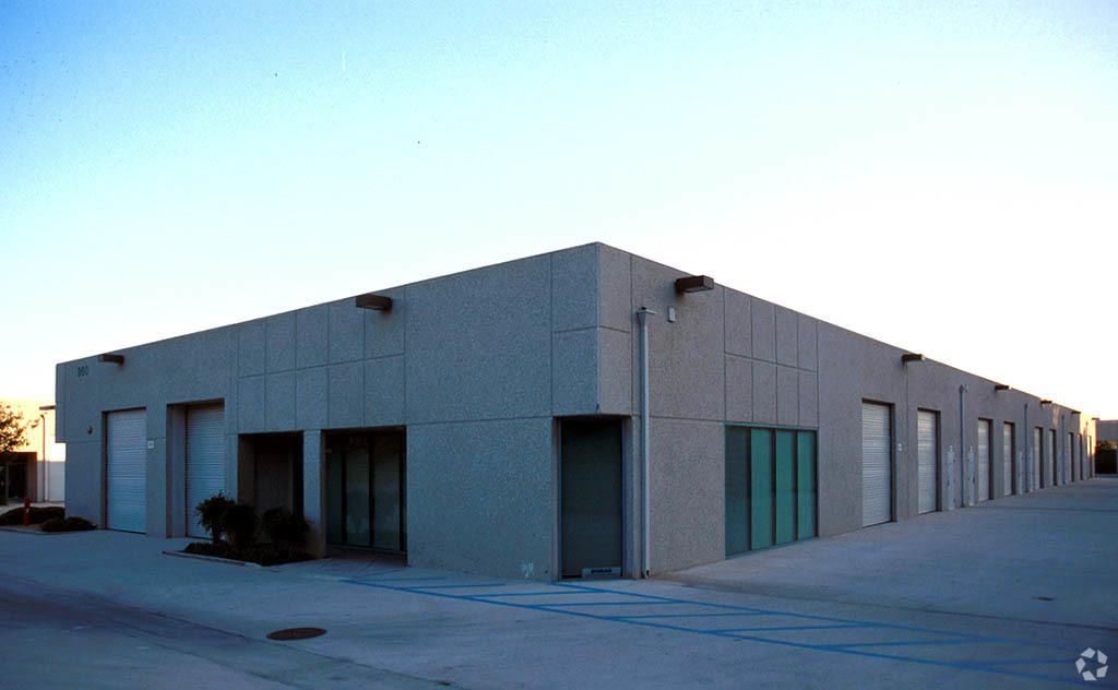 Bldg 4 photo 3