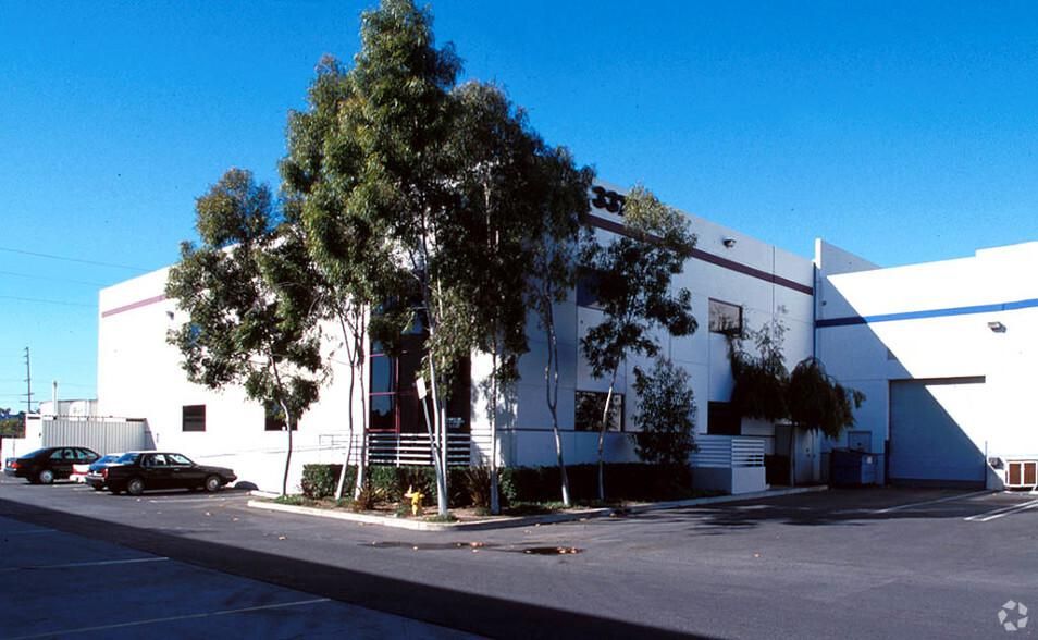 Building F 3378-3380 N San Fernando Rd photo 2