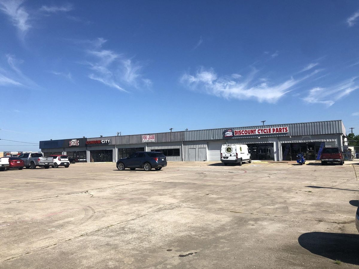 2455 E Hwy 121 photo 2
