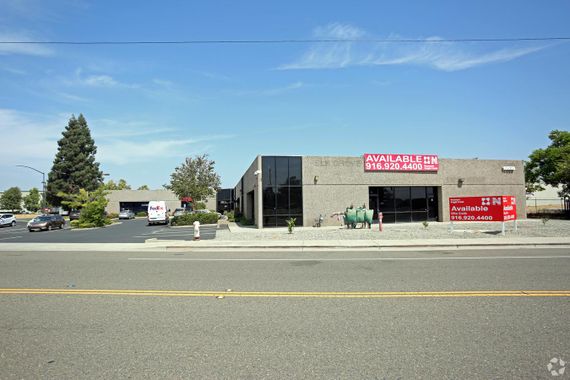 Elk Grove Business Center