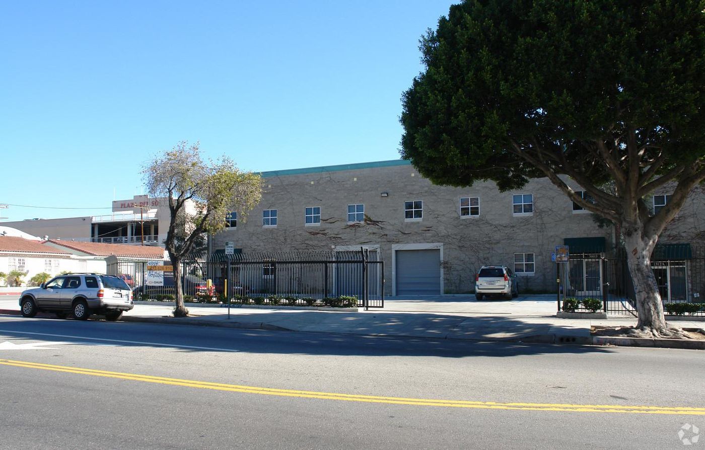 Industrial Property For Lease photo 4