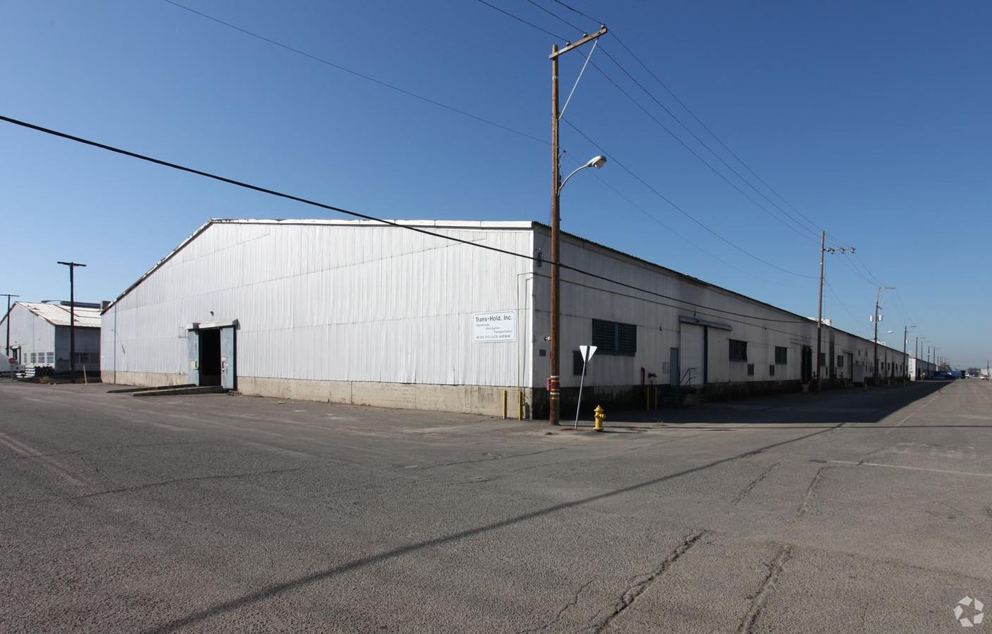 Bldg 213 photo 1
