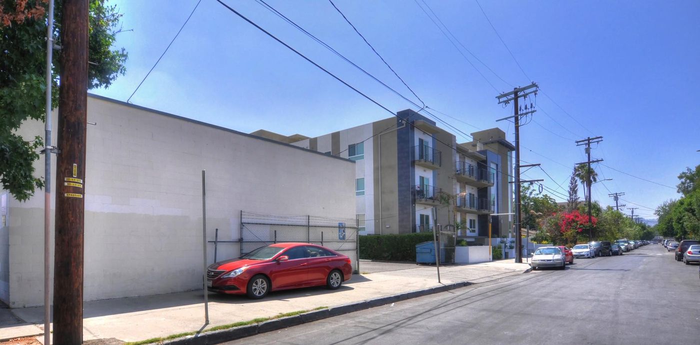 Perez Distributing Company photo 3