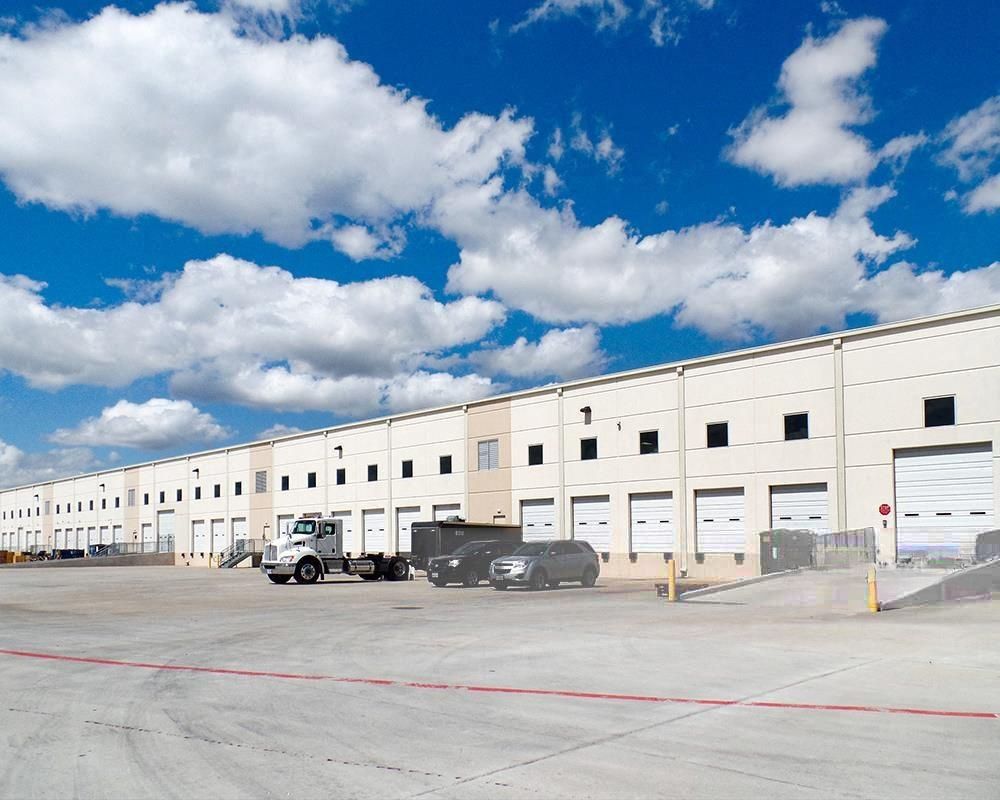 Pinto Business Park - 433 Plaza Verde Drive photo 2