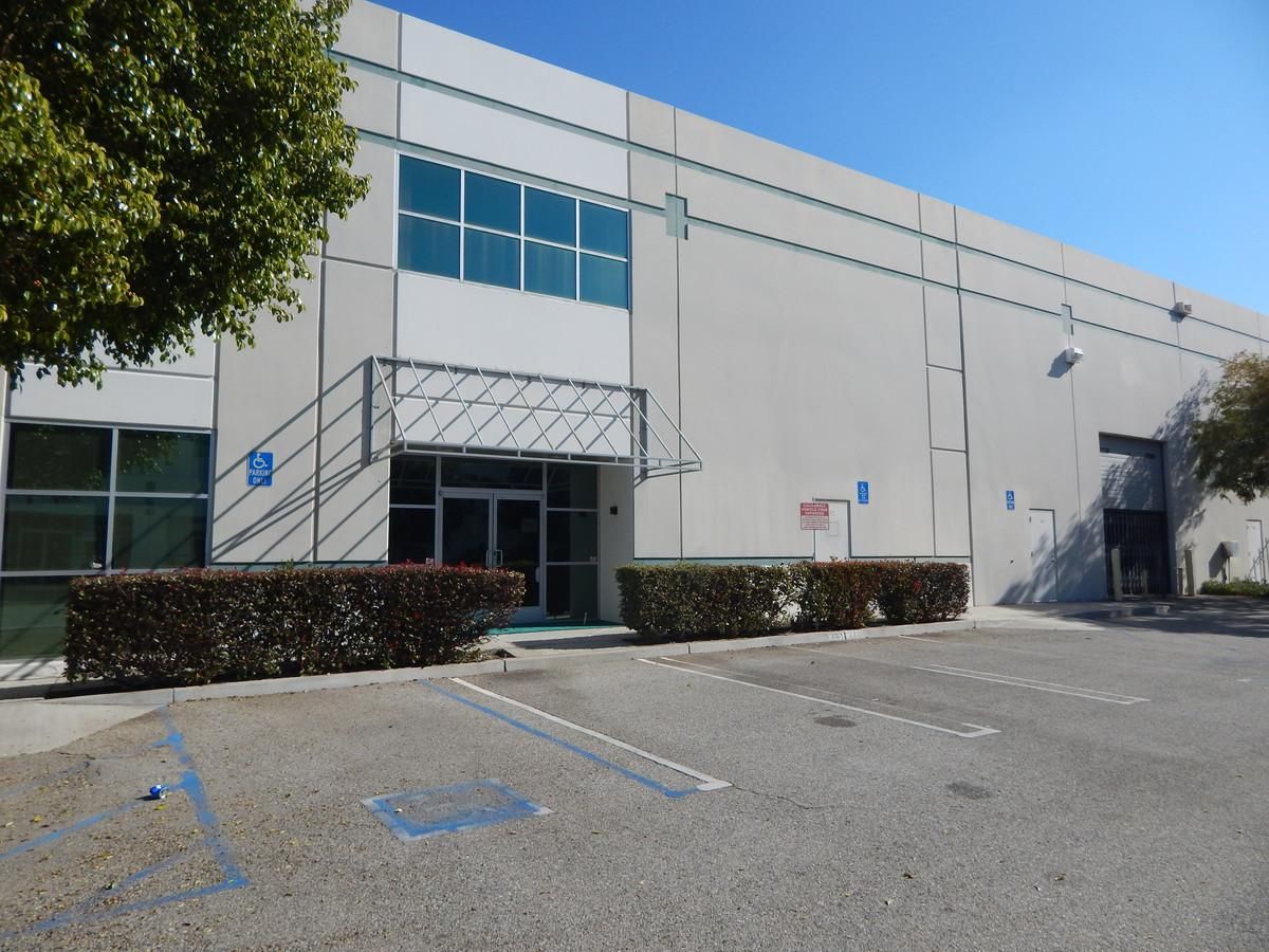 Bldg A photo 3