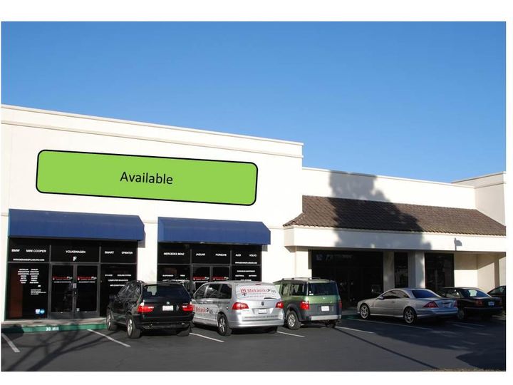 Adolfo Service Center