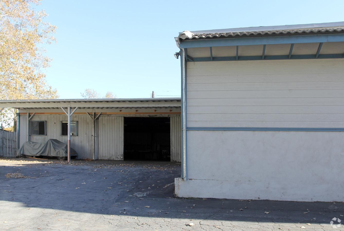 Industrial Property For Lease photo 4