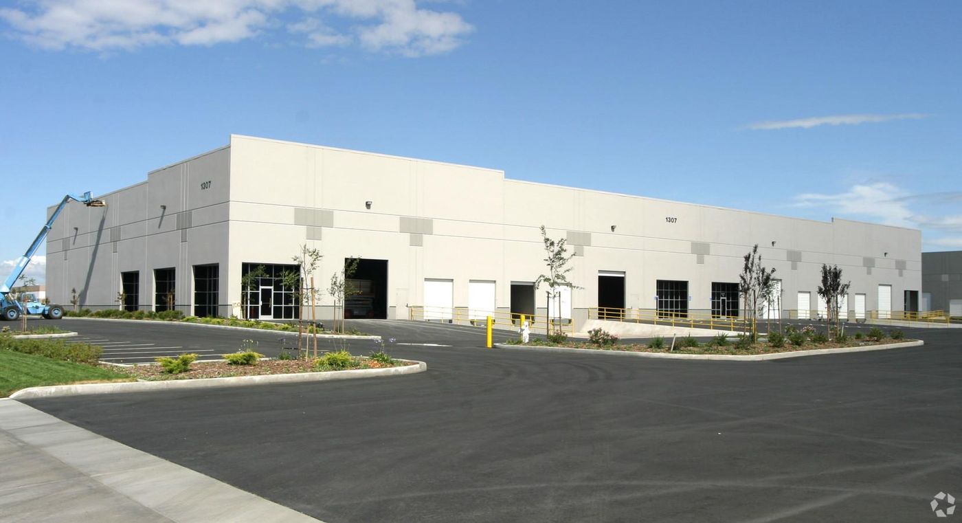 Industrial Property for Lease photo 4