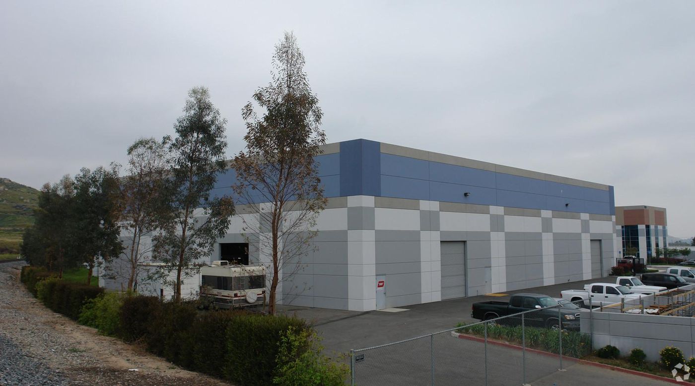 Bldg B photo 4