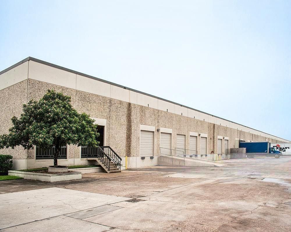 Hempstead Distribution Center I, II & III photo 4