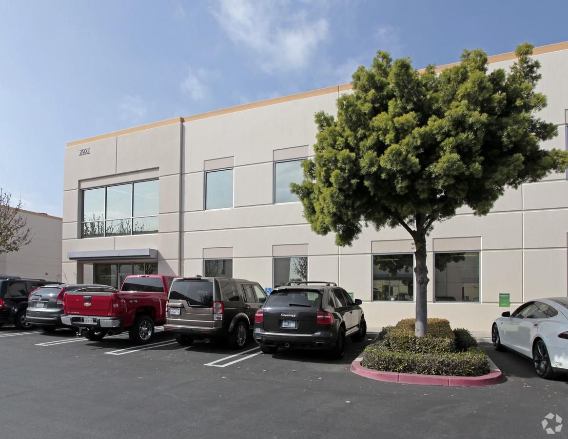Bldg 11 photo 3
