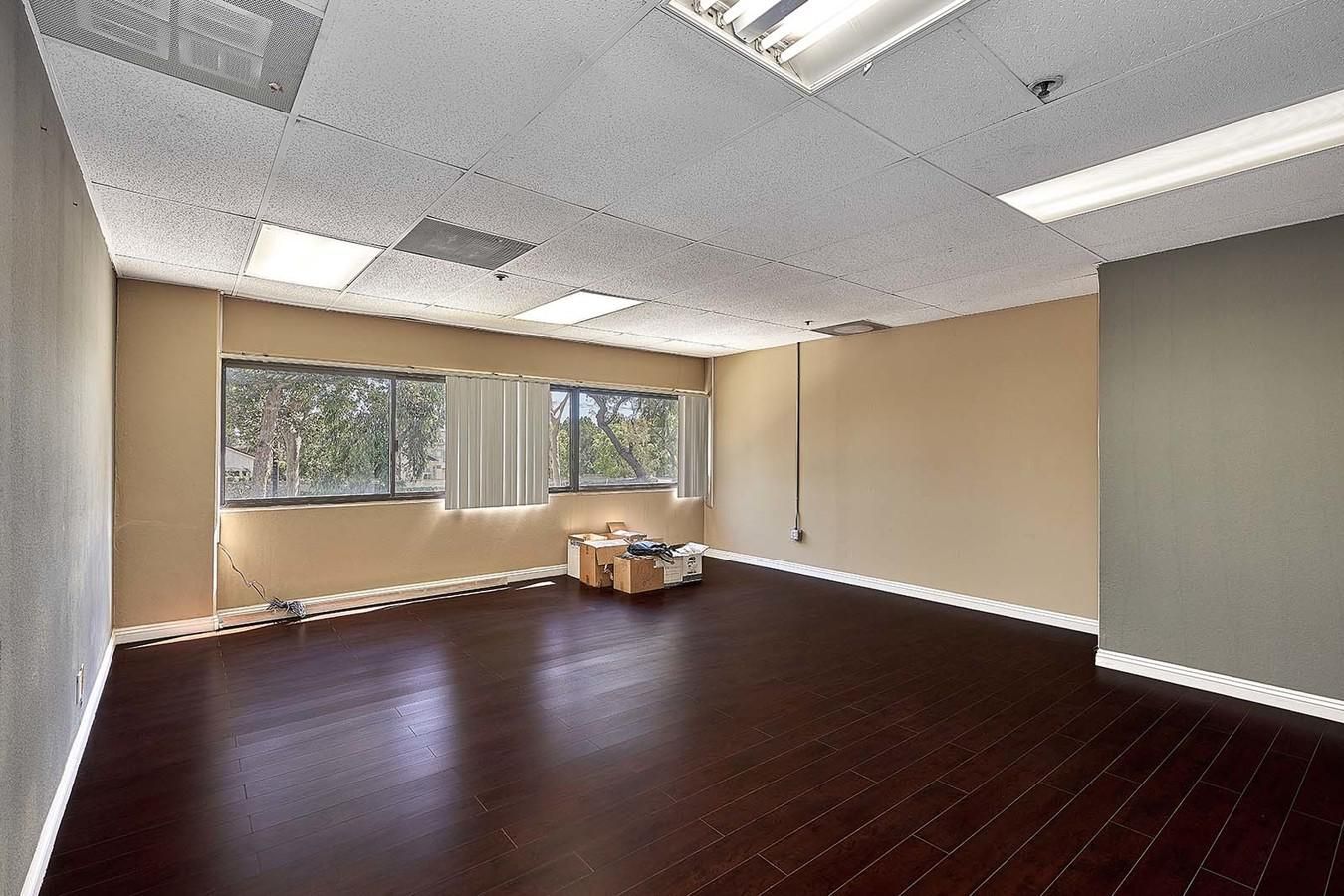 Multiple Spaces Property For Lease photo 4