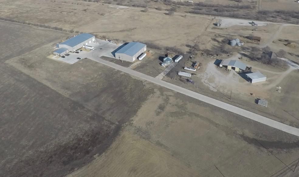 Ponder Lane Business Park 1635 N FM 156 photo 3