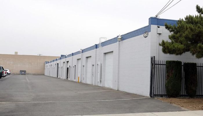 Warehouse Space for Rent at 9601 Cozycroft Ave Chatsworth, CA 91311 - #2