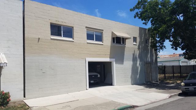 Warehouse and Small Yard For Sale