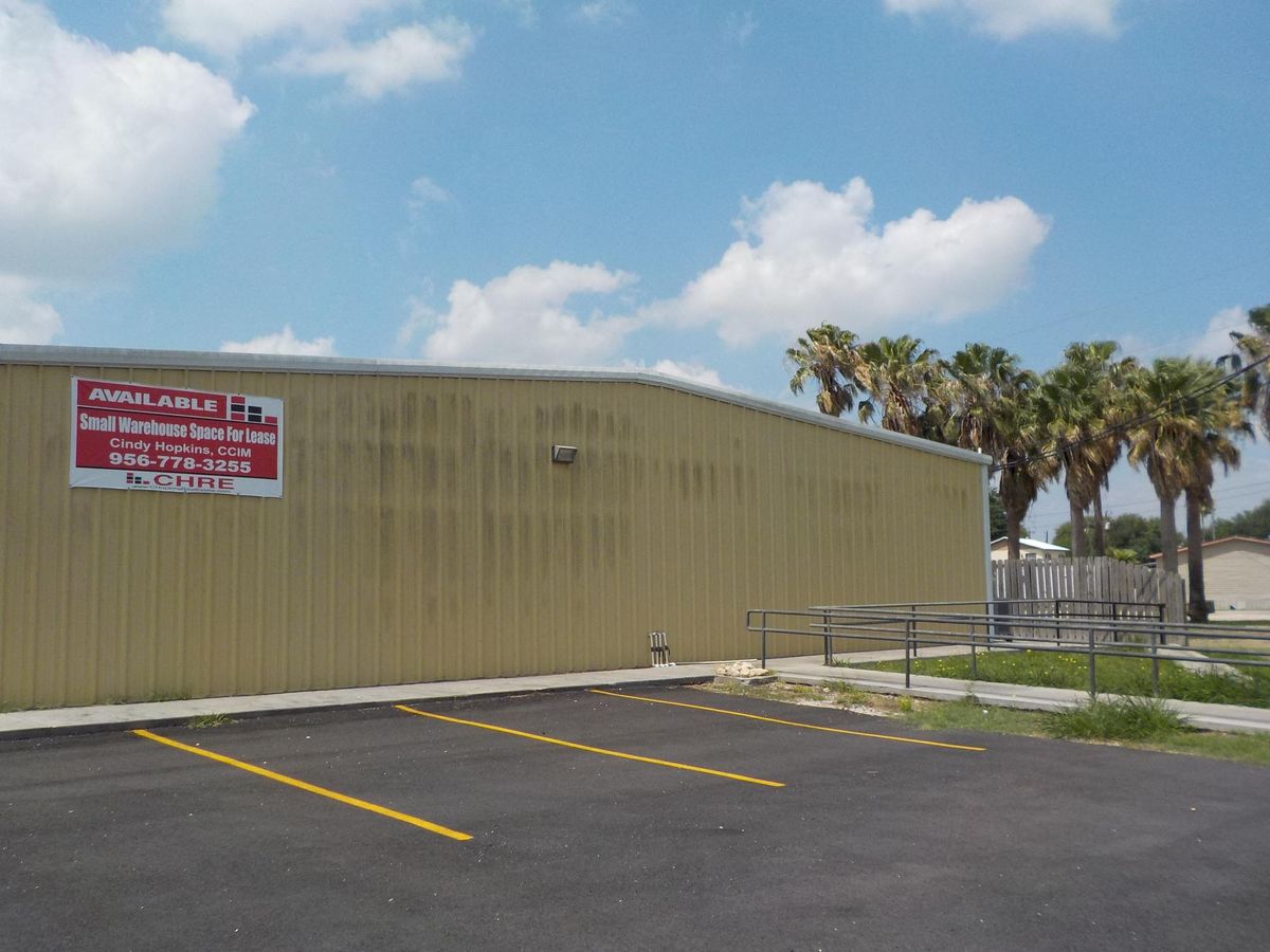 Mid Valley Warehouse photo 3