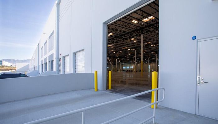 Warehouse Space for Rent at 1642 W Miro Way Rialto, CA 92376 - #22