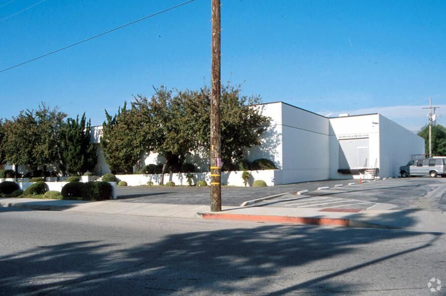 20721 Superior St photo 2