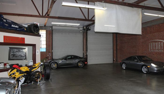 Warehouse Space for Rent at 6529 Elvas Ave Sacramento, CA 95819 - #4