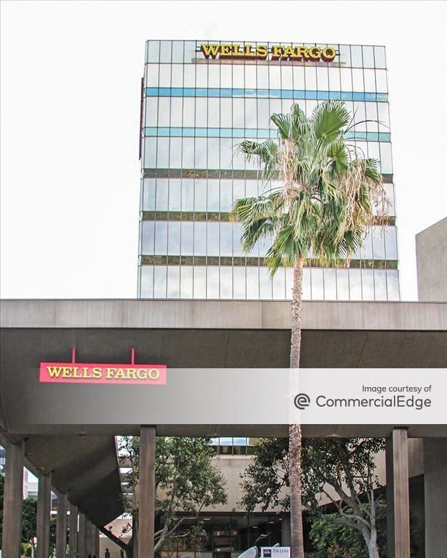 Wells Fargo Bank Building photo 2
