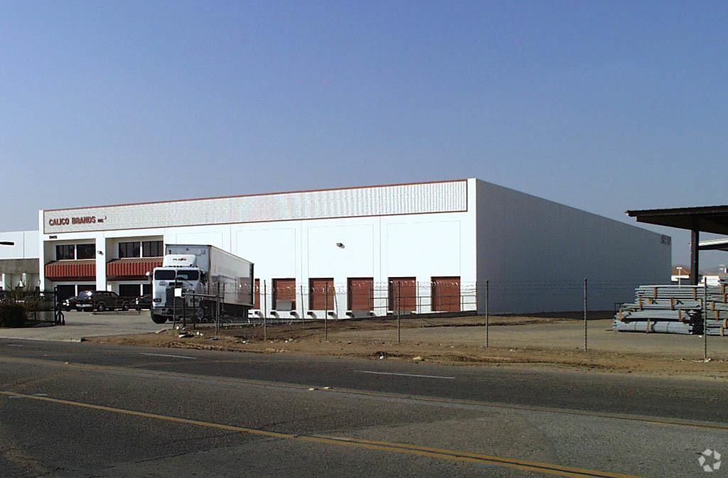 Industrial Property For Lease photo 2