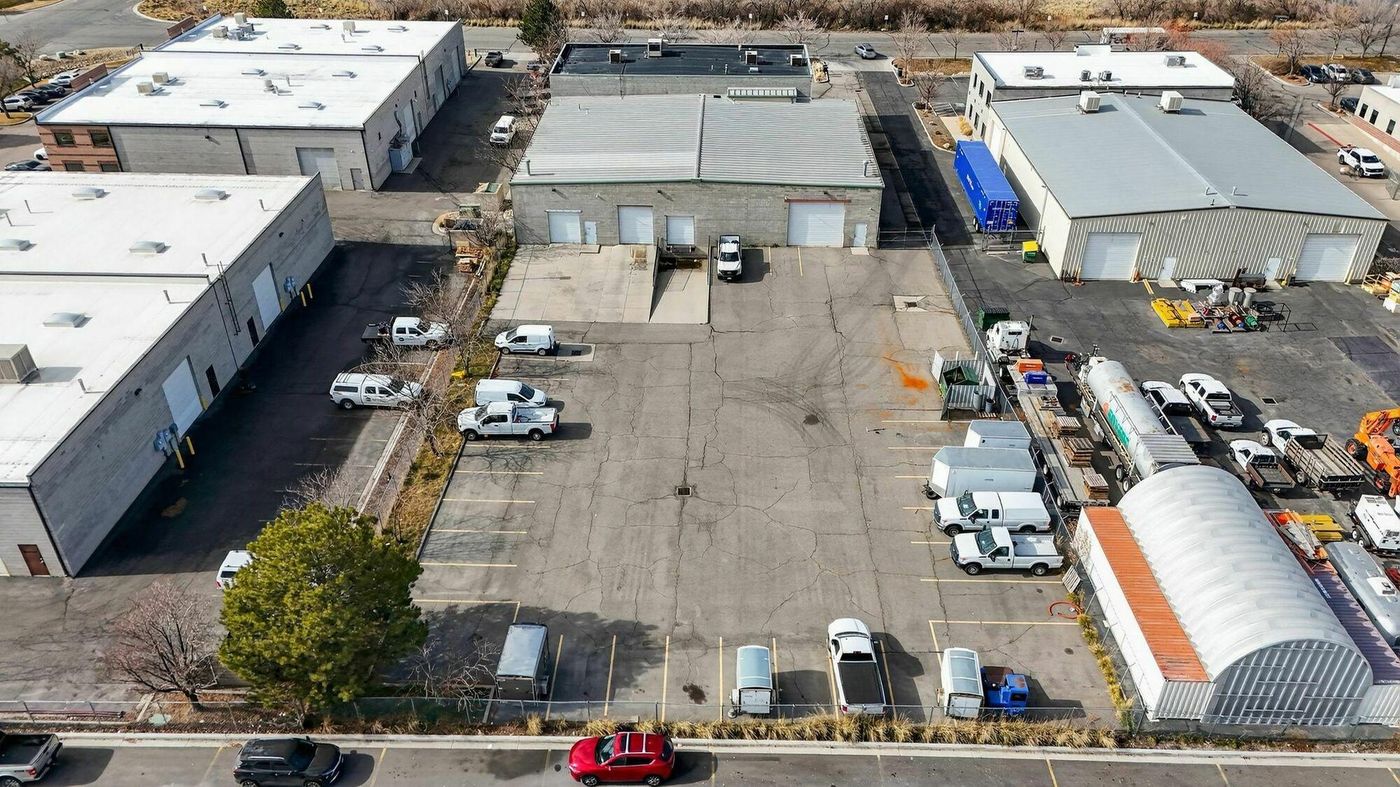 15,500 SF Office Warehouse | Salt Lake City photo 2