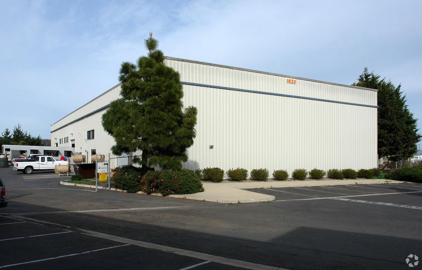 Multi-Tenant Industrial - Cannabis Zoned photo 3