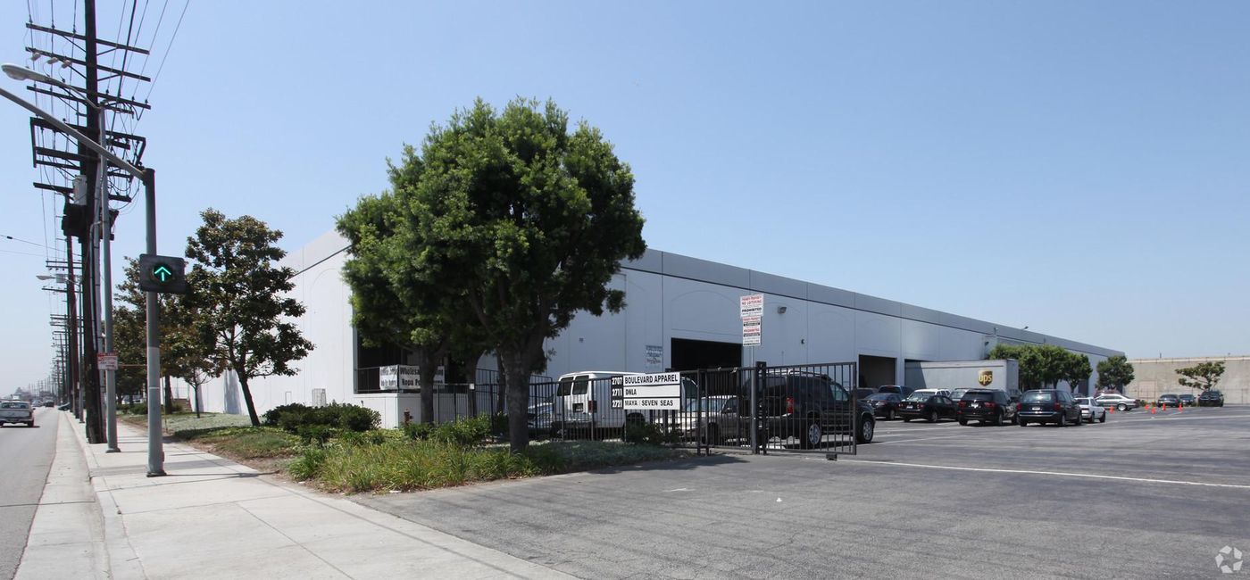 Alameda Business Center photo 2