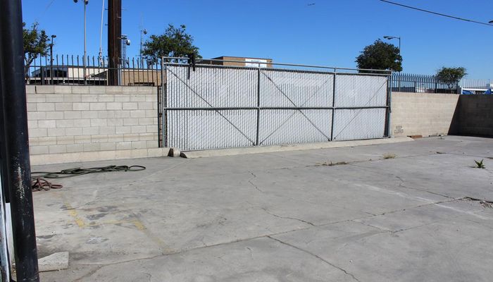 Warehouse Space for Rent at 4334 E Washington Blvd Commerce, CA 90023 - #22