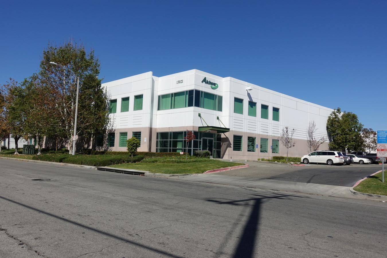 Bldg A photo 1