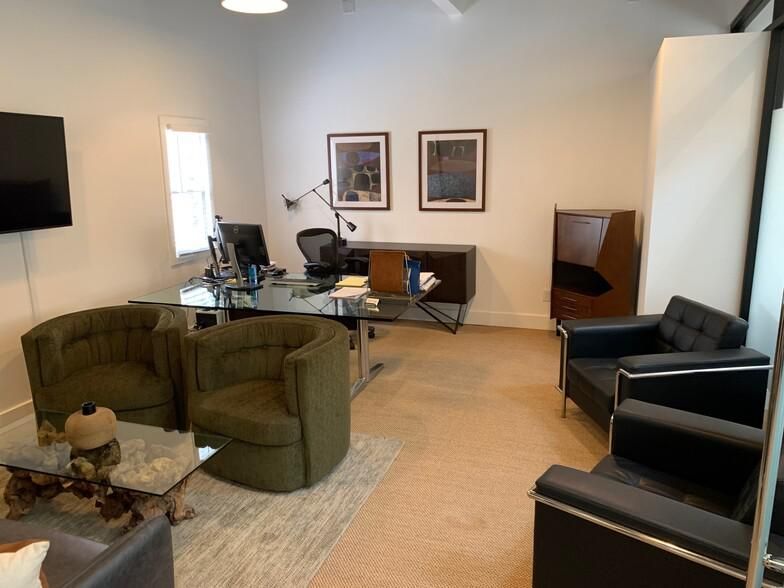 1514 10th St photo 4