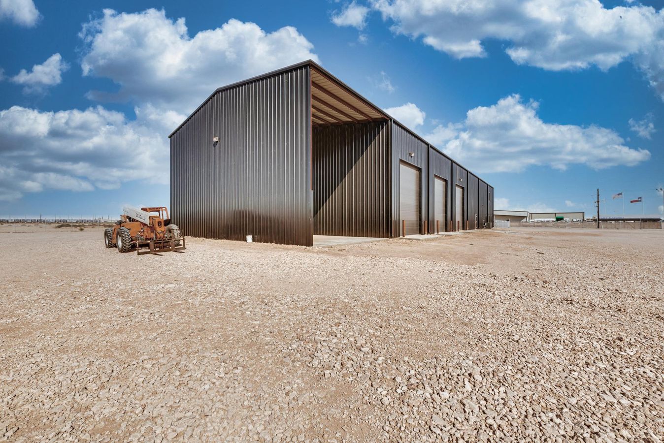 Newly Constructed Industrial Facility w/ Wash-Bay photo 3