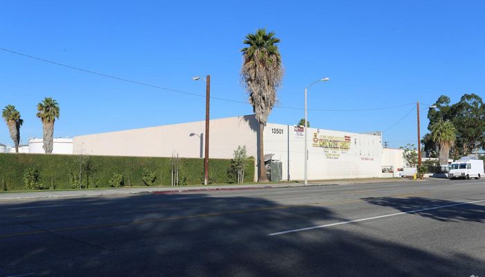 Warehouse Space for Sale at 13501 S Main St Los Angeles, CA 90061 - #7