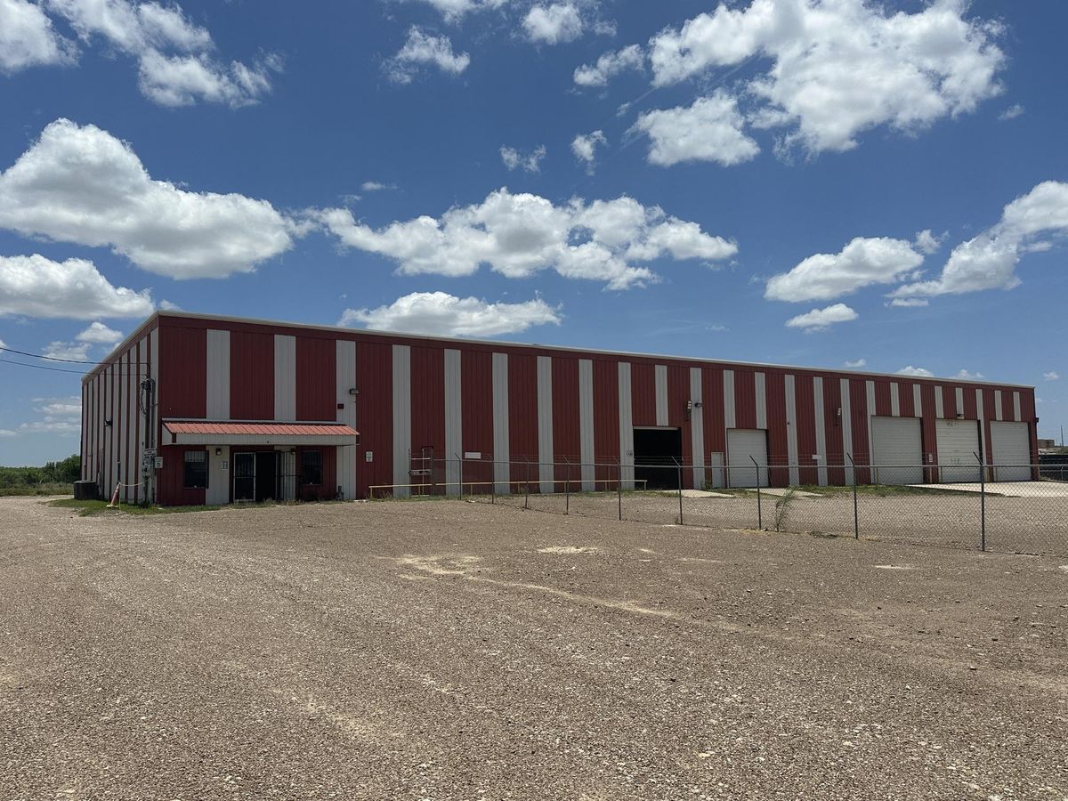 6443 Texas 359 photo 1