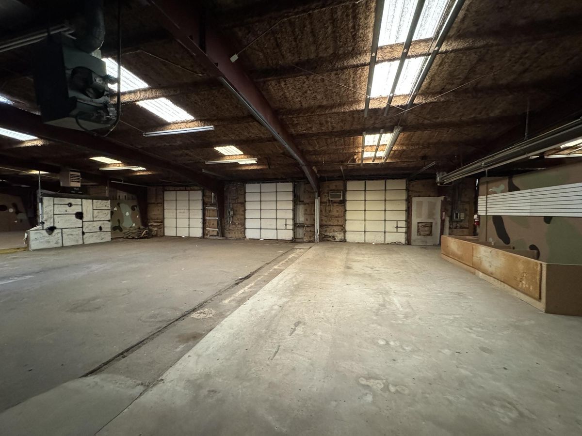 6633 Canyon Dr photo 3