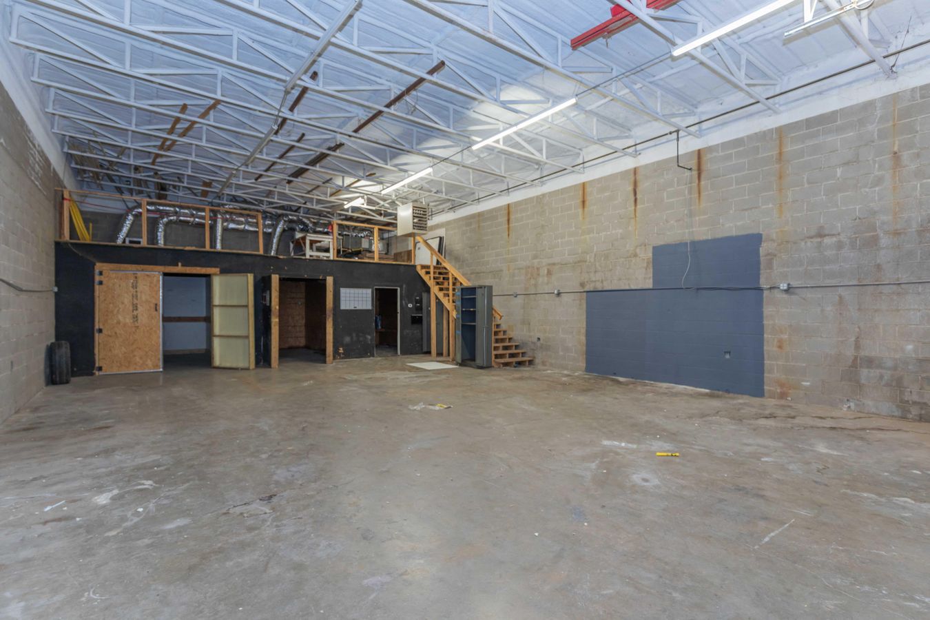 11805 I 27 photo 2