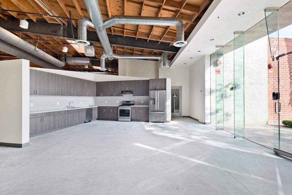10113 Jefferson Blvd photo 4