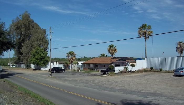 Warehouse Space for Sale at 10649 Sierra Rd Oakdale, CA 95361 - #3