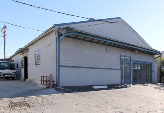 Flex Property For Lease