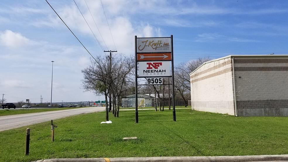 Building 2 9505 N IH 35 photo 1