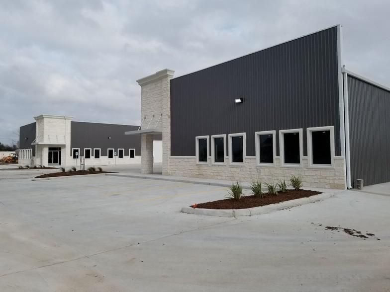Ellis Business Park 16310 Beamer Rd photo 2