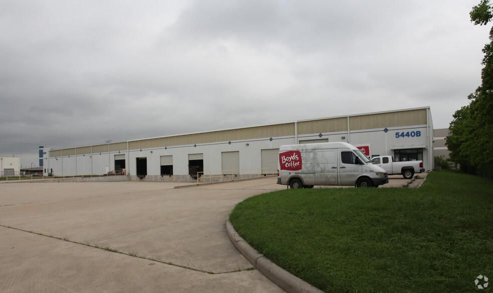 B&G Manufacturing 5440 Tacoma Dr photo 2