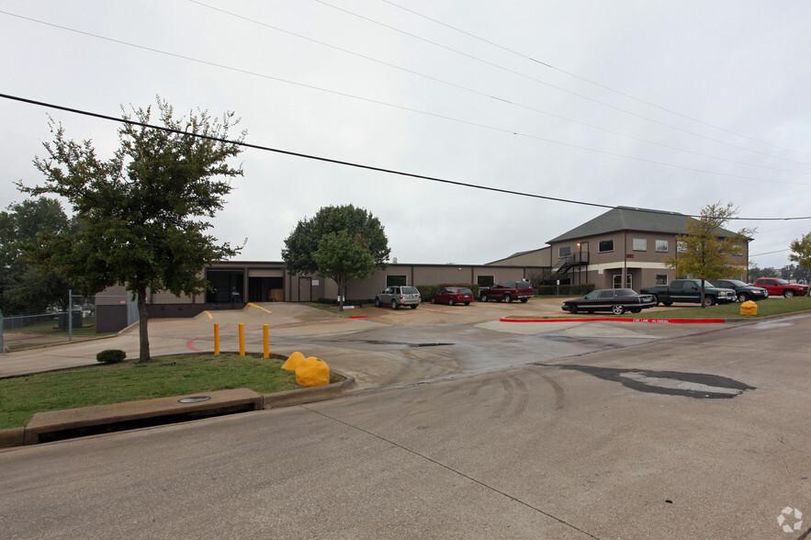 3002 Century Dr