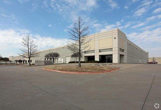 660 N Dorothy Dr