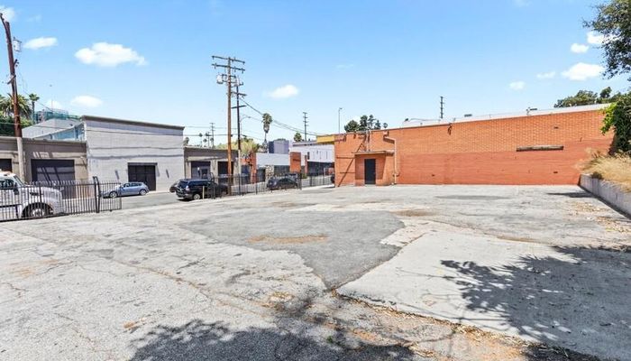 Warehouse Space for Rent at 410-420 E Beach Ave Inglewood, CA 90302 - #14