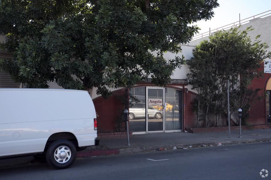 954 E Pico Blvd photo 1