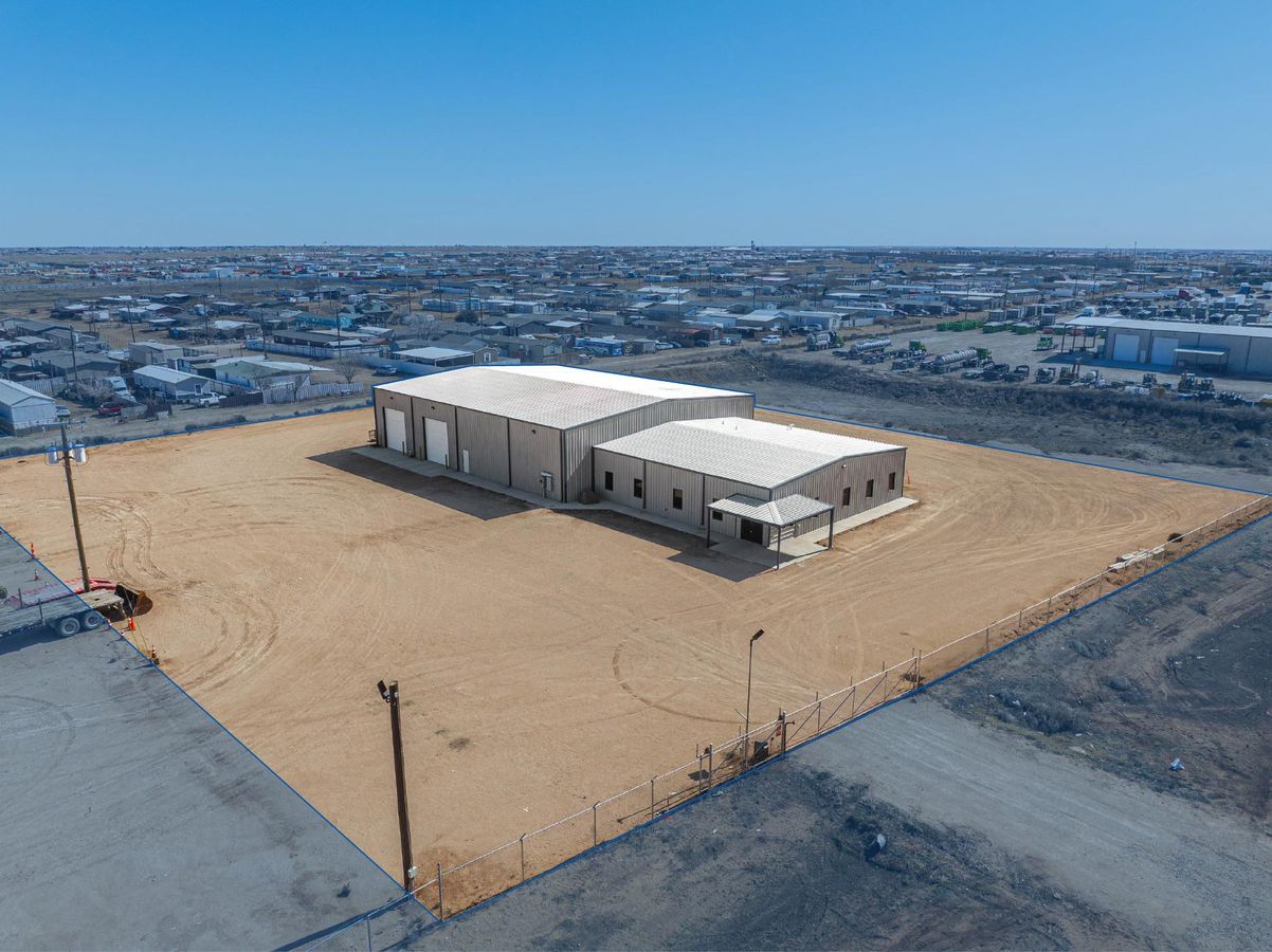 New Build 11,600 SF Office/Warehouse photo 2