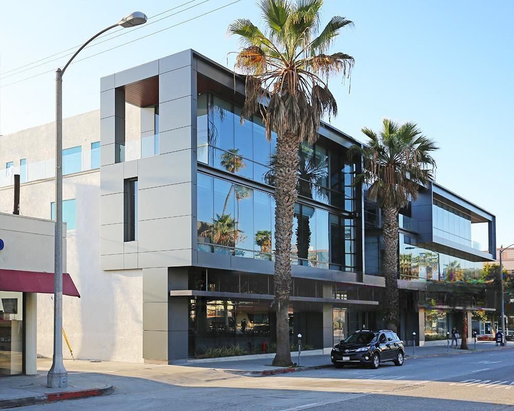 900 Wilshire Blvd photo 3